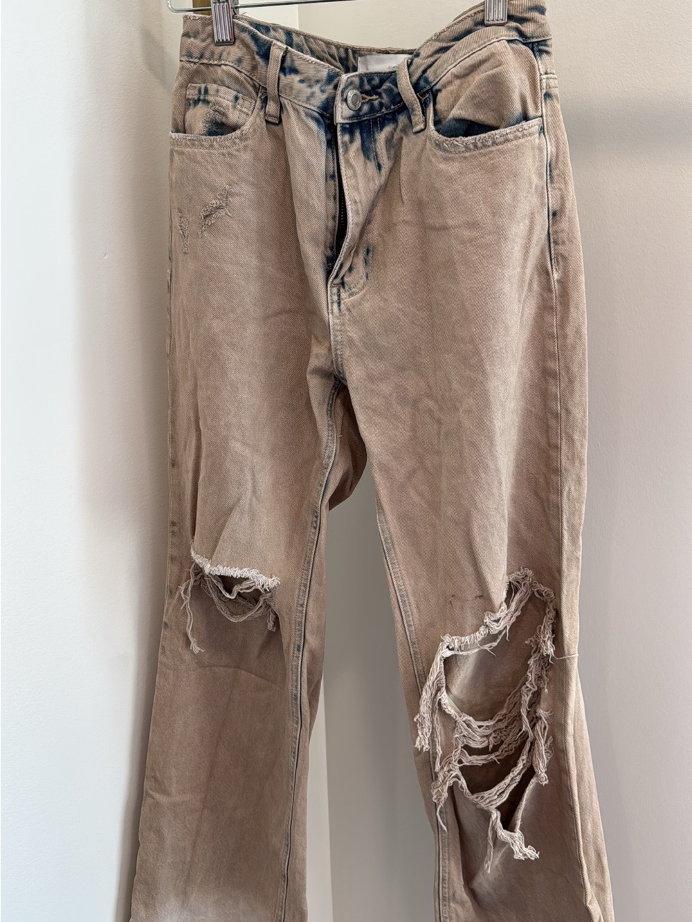 Relaxed Fit Distressed Womens  Jeans in Tan